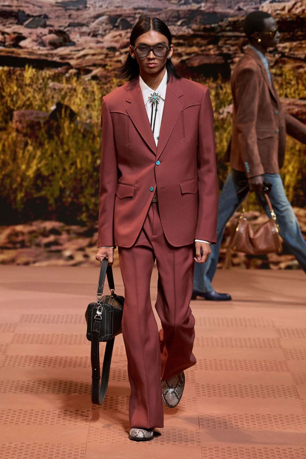 Louis Vuitton Herbst Winter 2024 Herrenmode 2025 Runway Magazin (27)