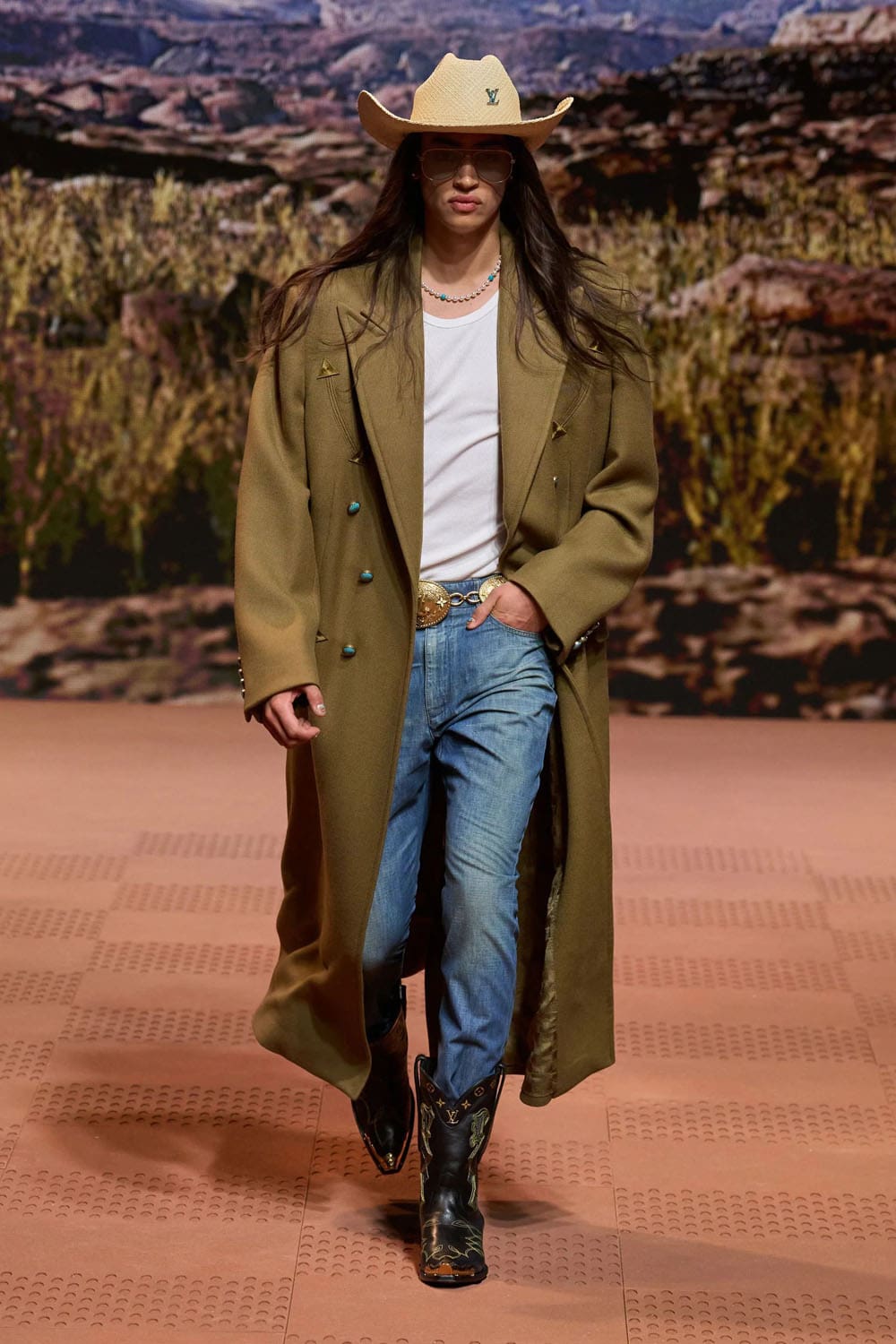 Louis Vuitton Herbst Winter 2024 Herrenmode 2025 Runway Magazin (3)