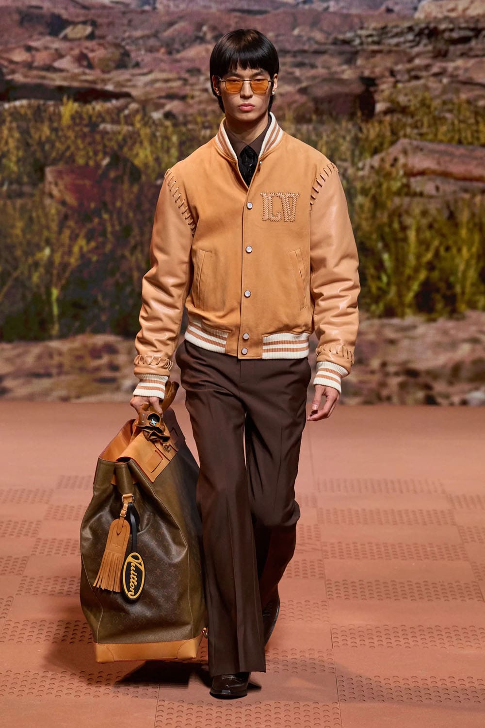Louis Vuitton Herbst Winter 2024 Herrenmode 2025 Runway Magazin (36)