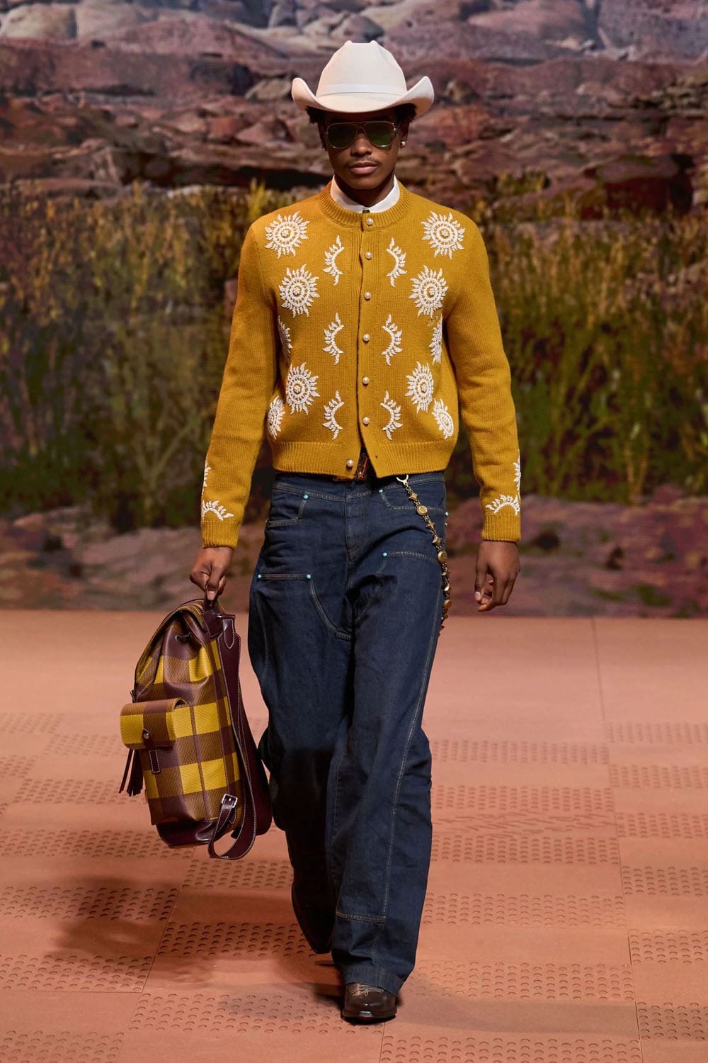 Louis Vuitton Herbst Winter 2024 Herrenmode 2025 Runway Magazin (45)