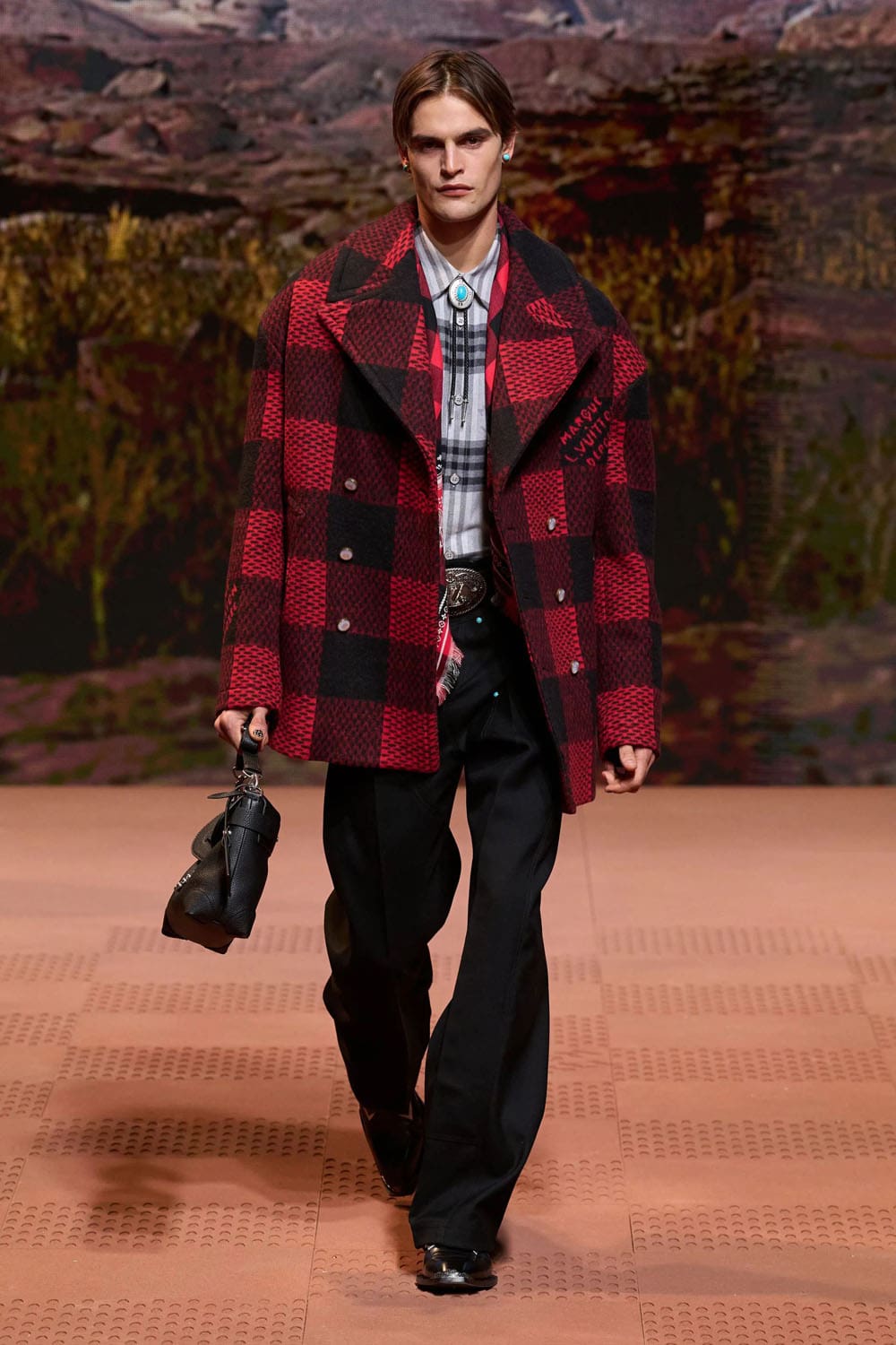 Louis Vuitton Herbst Winter 2024 Herrenmode 2025 Runway Magazin (52)