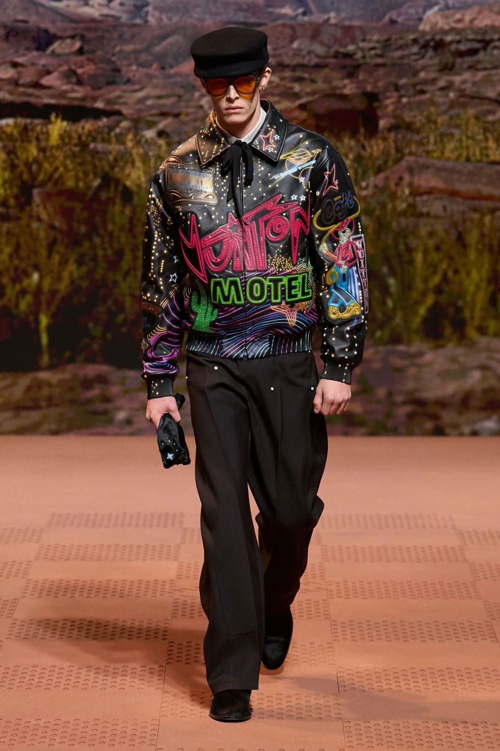 Louis Vuitton Herbst Winter 2024 Herrenmode 2025 Runway Magazin (61)