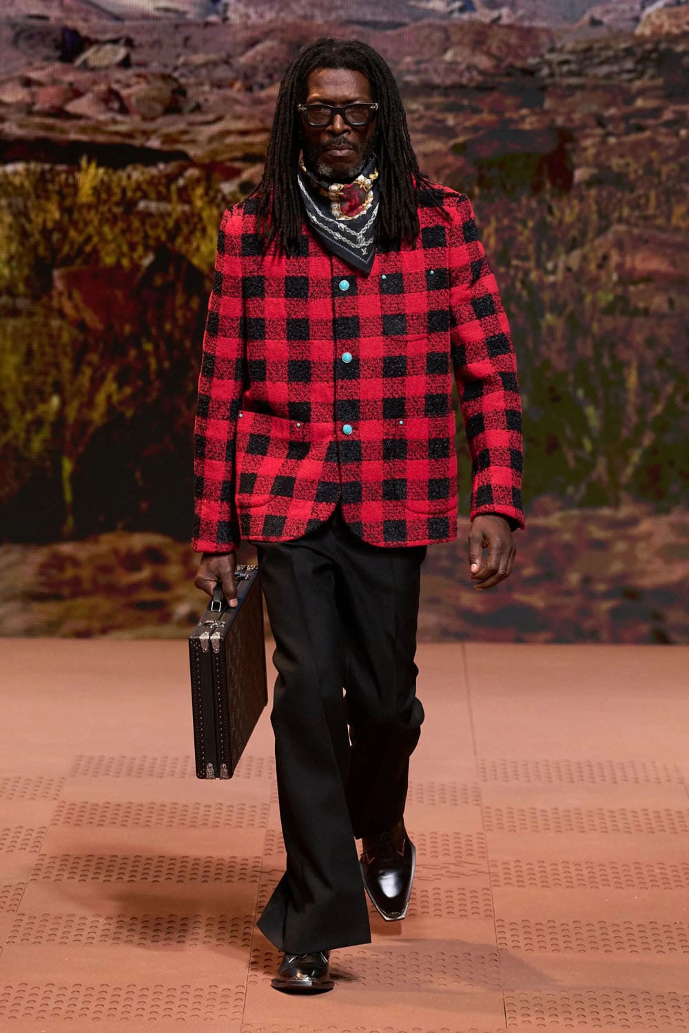 Louis Vuitton Herbst Winter 2024 Herrenmode 2025 Runway Magazin (63)