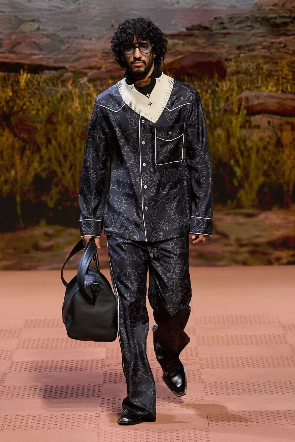 Louis Vuitton Herbst Winter 2024 Herrenmode 2025 Runway Magazin (69)