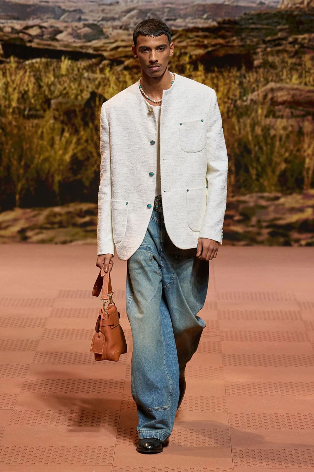 Louis Vuitton Herbst Winter 2024 Herrenmode 2025 Runway Magazin (7)