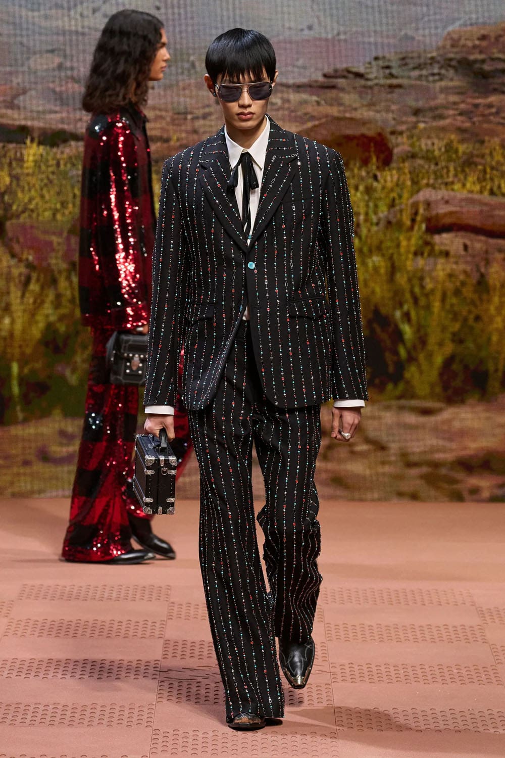 Louis Vuitton Herbst Winter 2024 Herrenmode 2025 Runway Magazin (72)