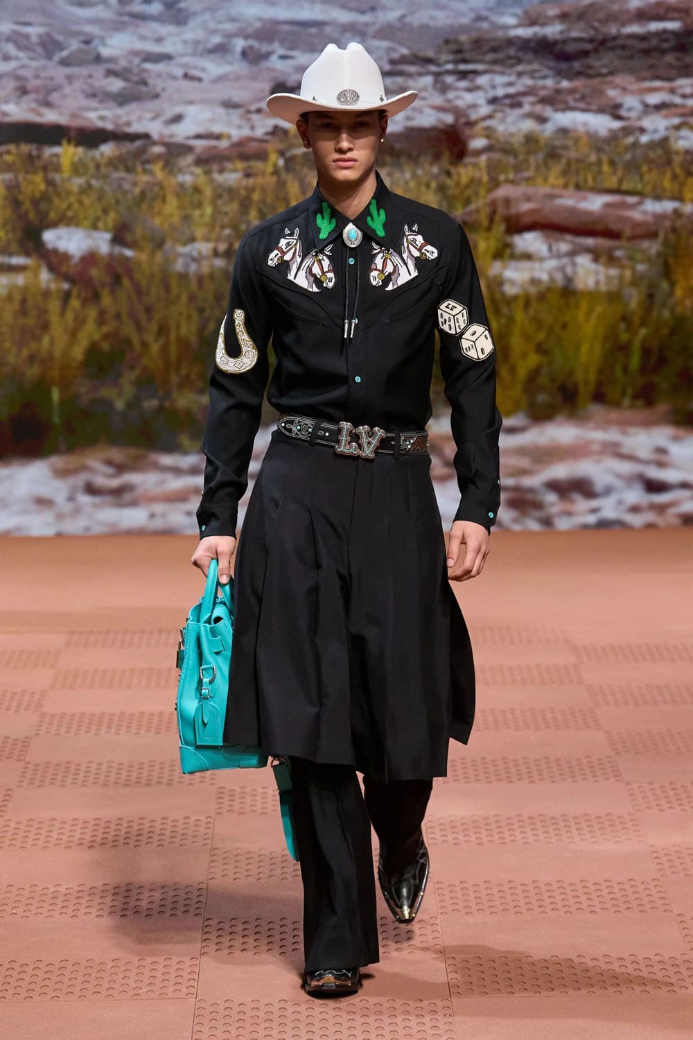 Louis Vuitton Herbst Winter 2024 Herrenmode 2025 Runway Magazin (79)