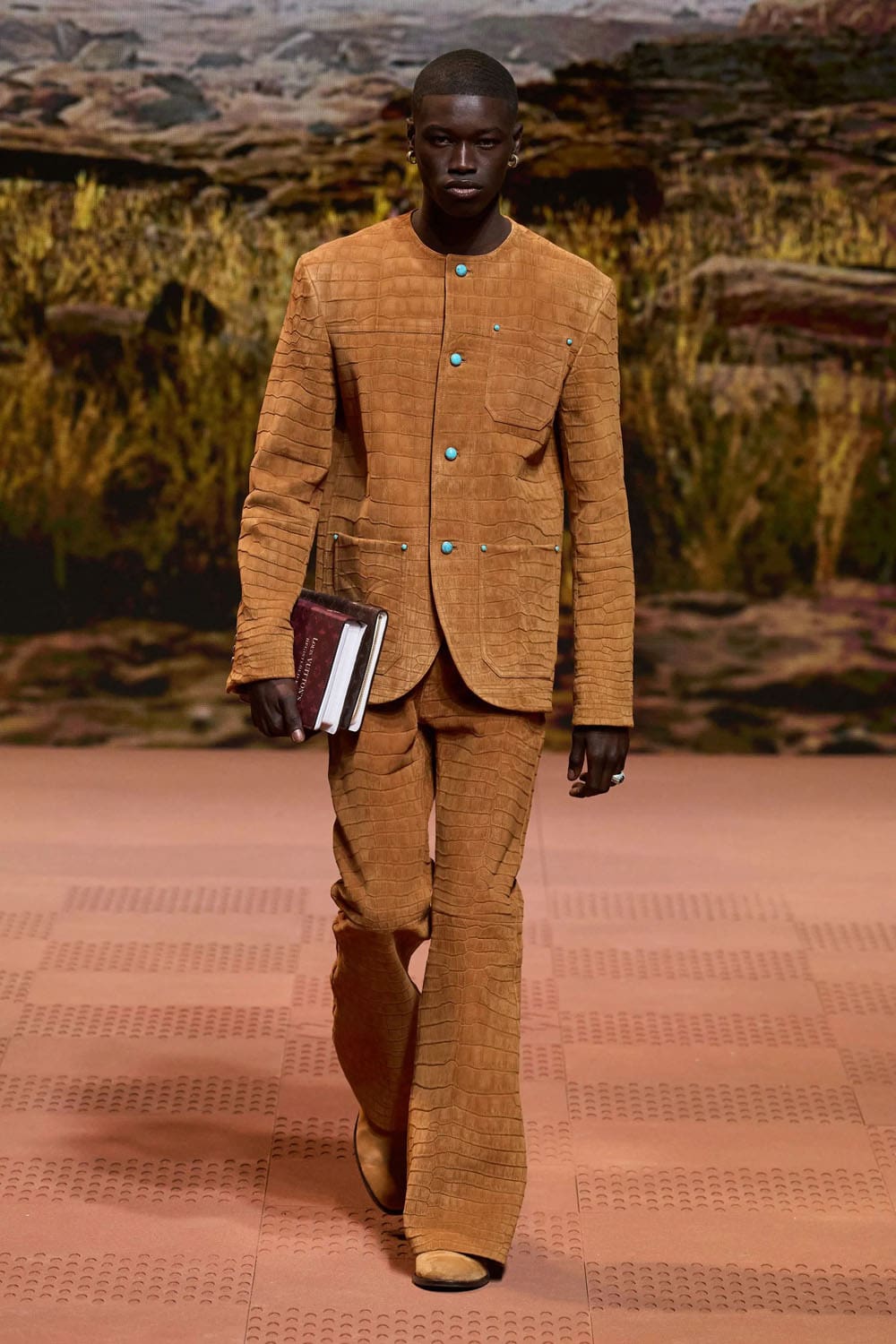 Louis Vuitton Herbst Winter 2024 Herrenmode 2025 Runway Magazin (9)