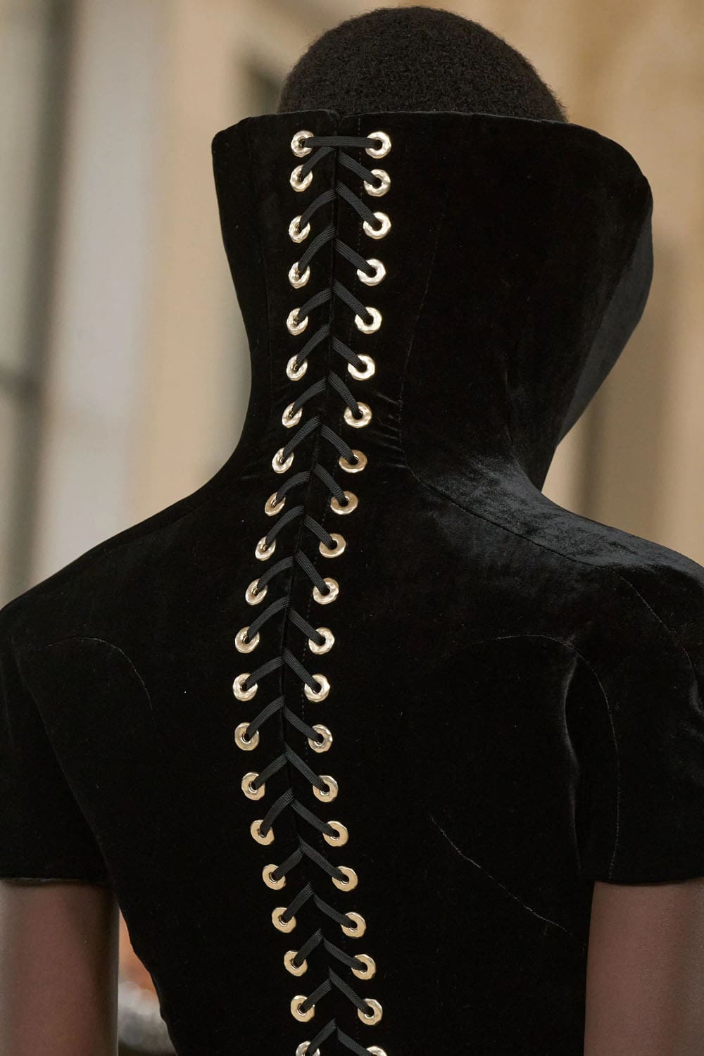 Schiaparelli Haute Couture Primavera Estate 2024 Runway Magazine (12)