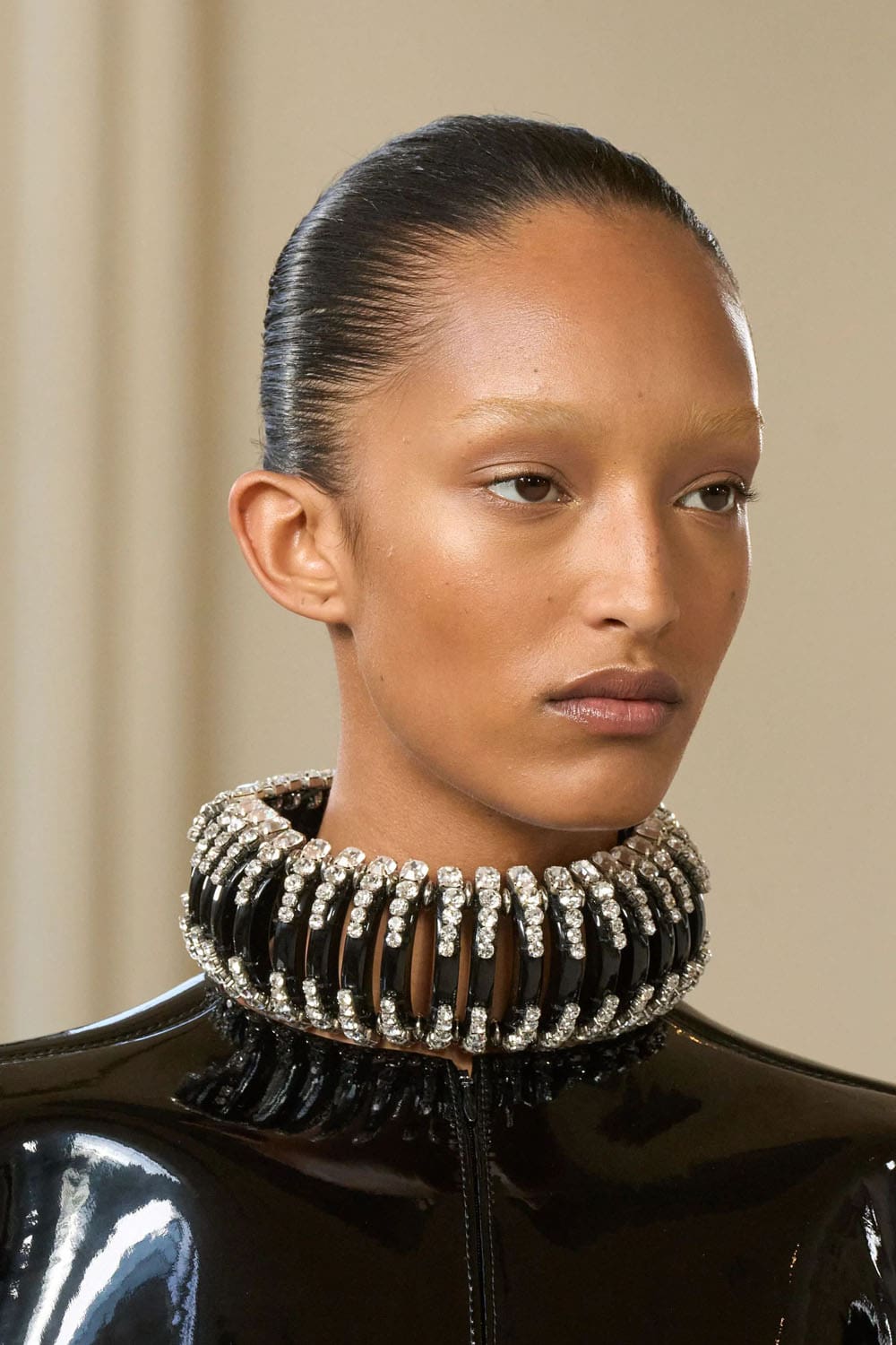 Schiaparelli Haute Couture Primavera Estate 2024 Runway Magazine (14)