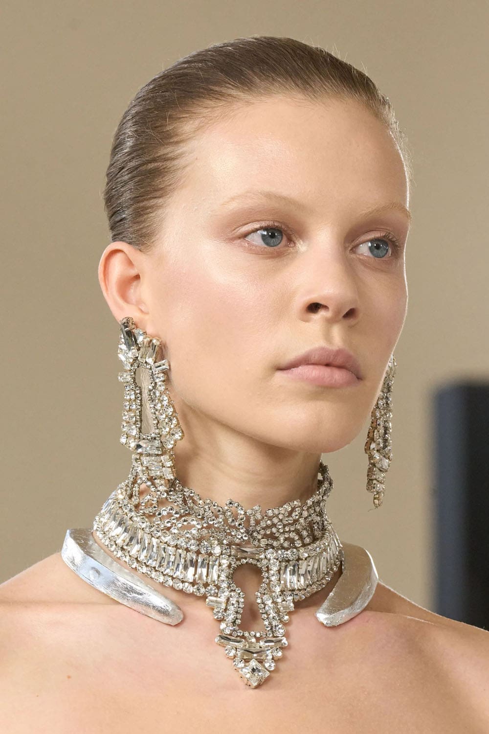 Schiaparelli Haute Couture Primavera Estate 2024 Runway Magazine (19)