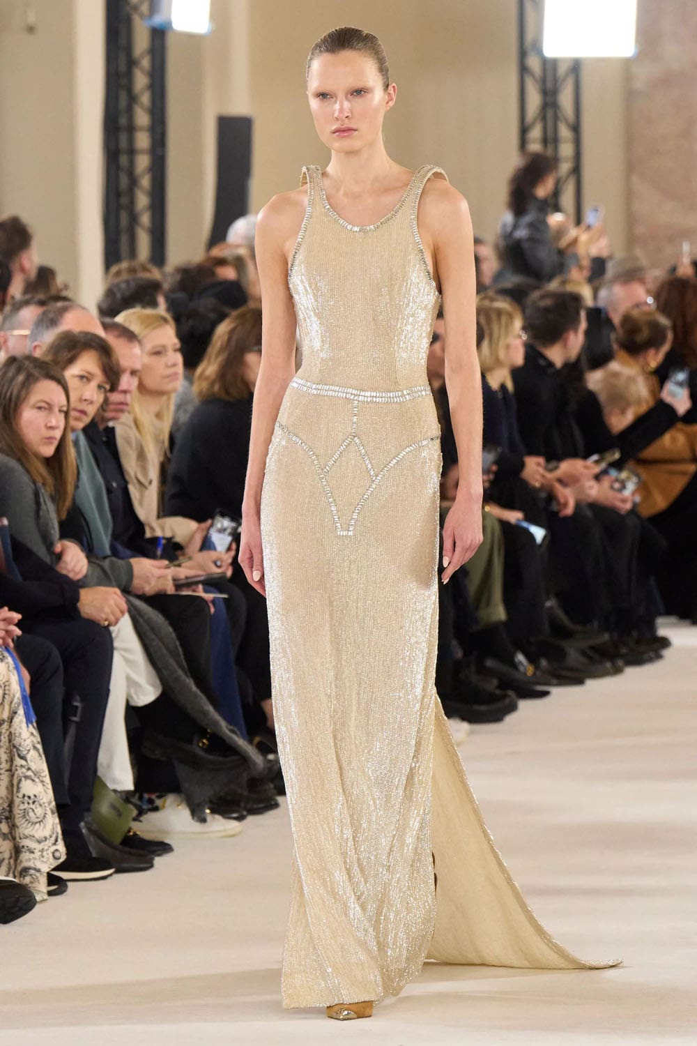 Schiaparelli Haute Couture Primavera Estate 2024 Runway Magazine (23)