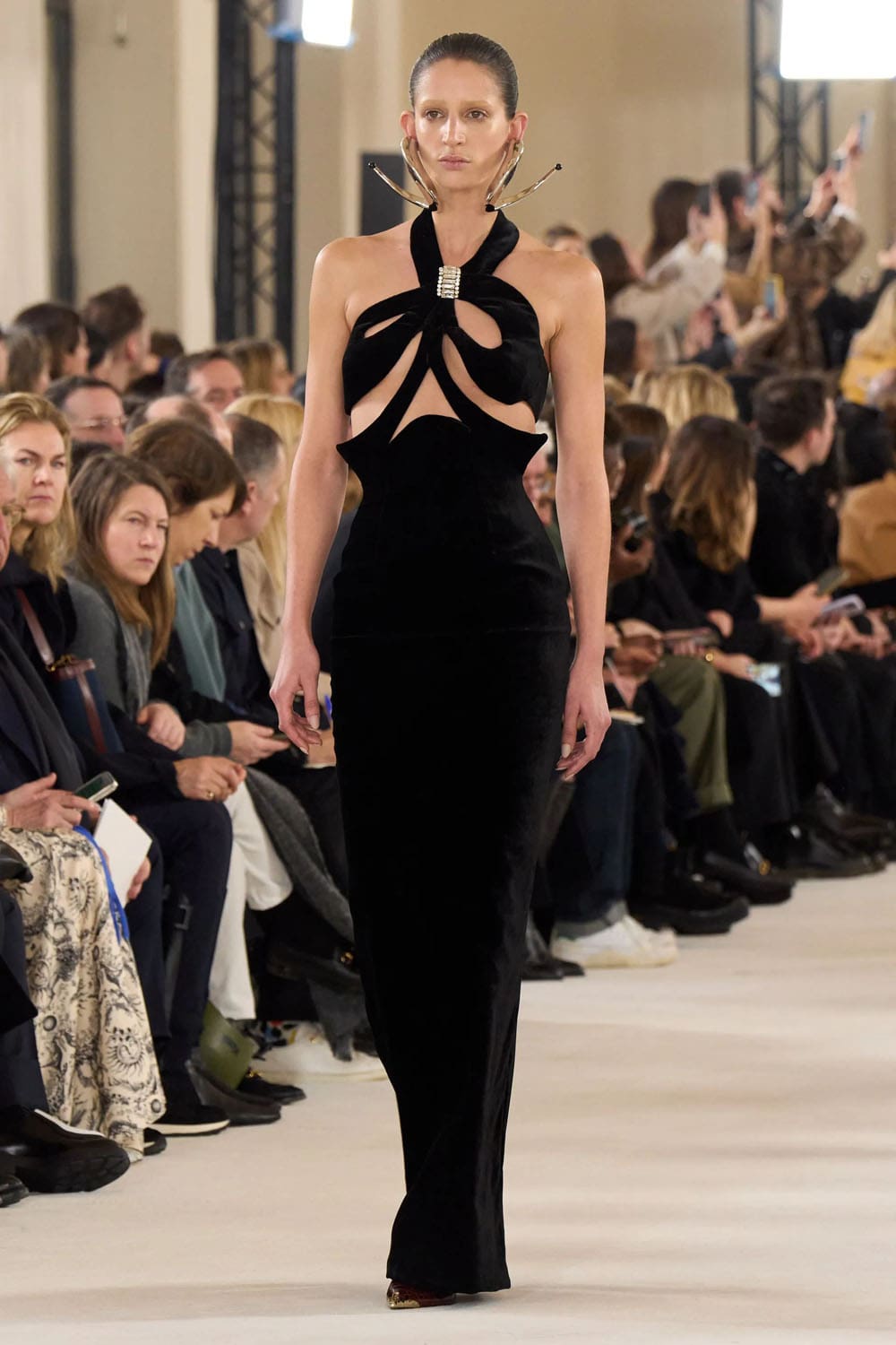 Schiaparelli Haute Couture Primavera Estate 2024 Runway Magazine (39)