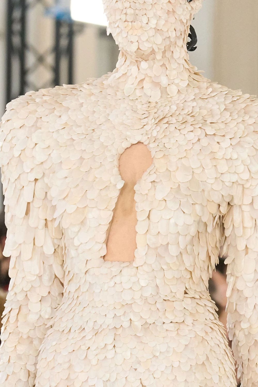 Schiaparelli Haute Couture Primavera Estate 2024 Runway Magazine (45)
