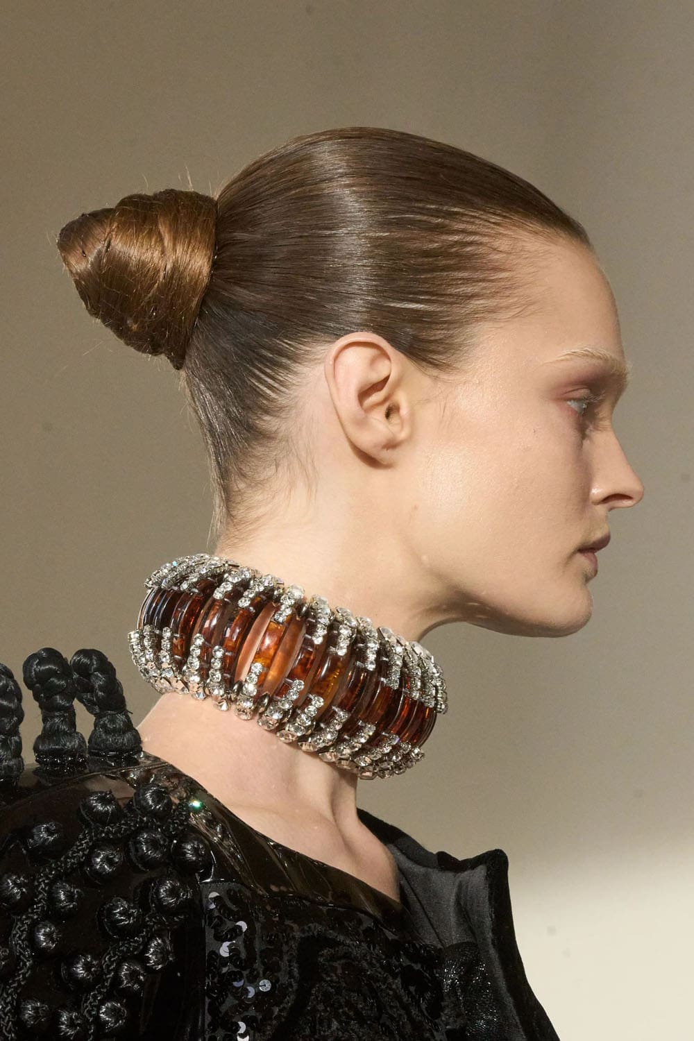 Schiaparelli Haute Couture Primavera Estate 2024 Runway Magazine (47)