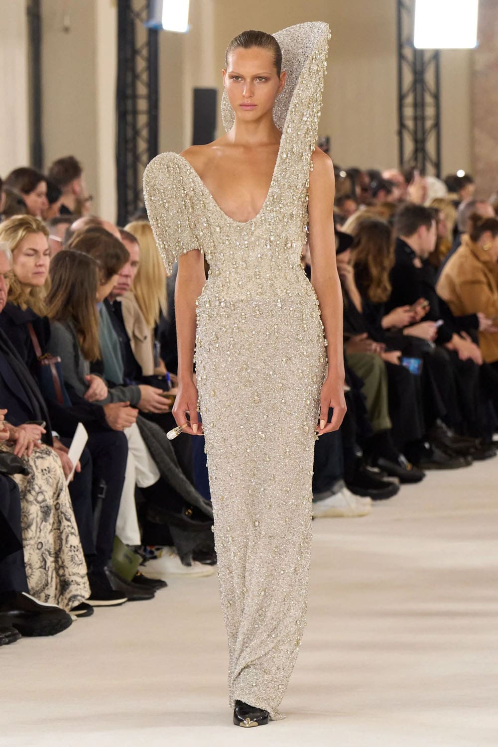 Schiaparelli Haute Couture Primavera Estate 2024 Runway Magazine (51)