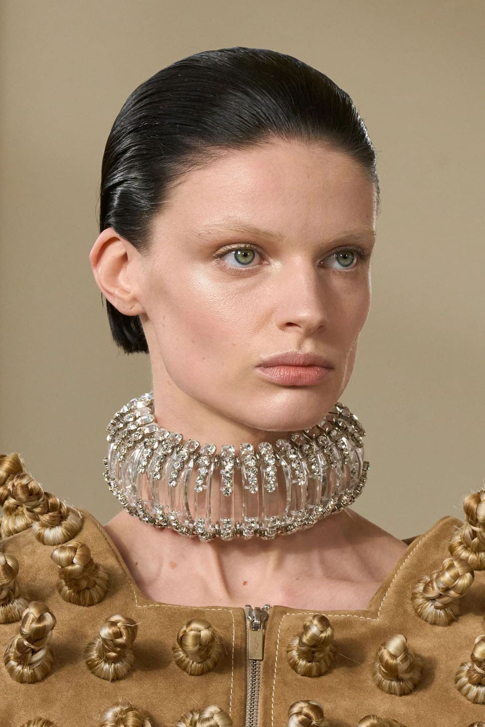 Schiaparelli Haute Couture Primavera Estate 2024 Runway Magazine (70)
