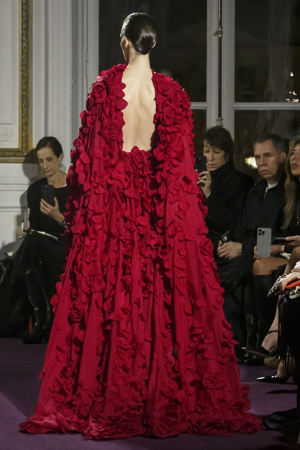 Valentino Couture Spring Summer 2024 Details Runway Magazine (17)