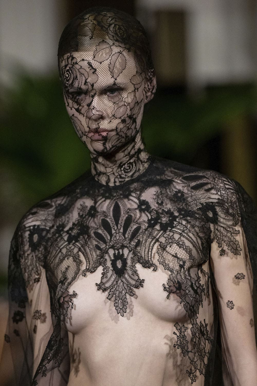 Valentino Couture Spring Summer 2024 Details Runway Magazine (49)