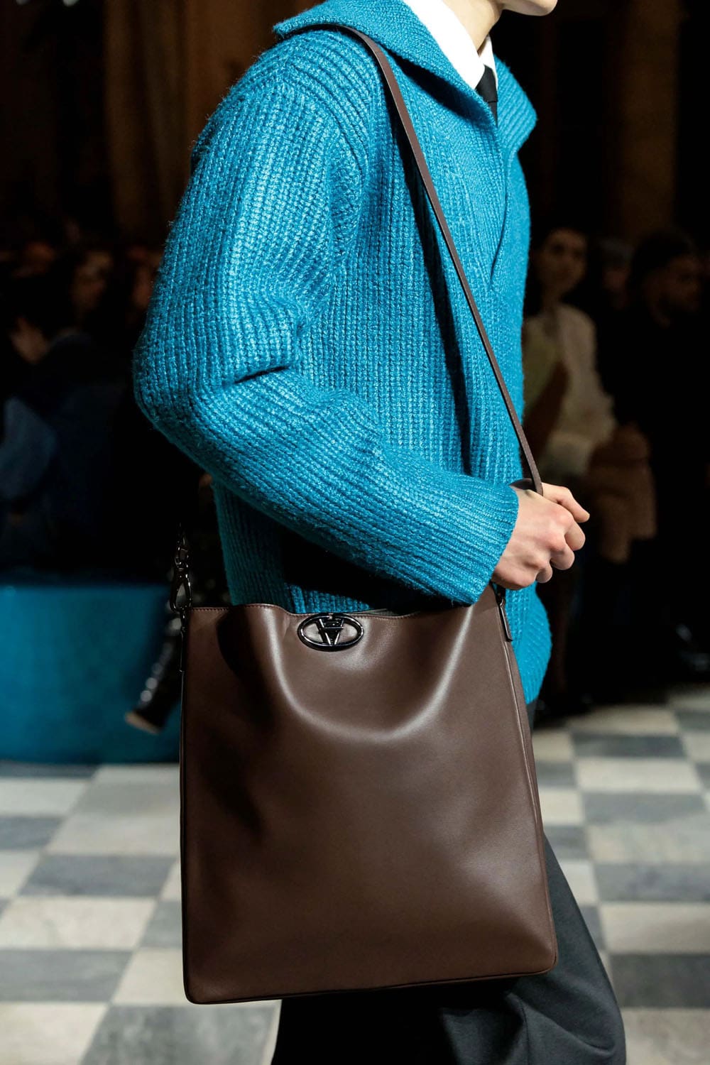 Valentino Fall Winter 2024 2025 Men Details Runway Magazine (14)