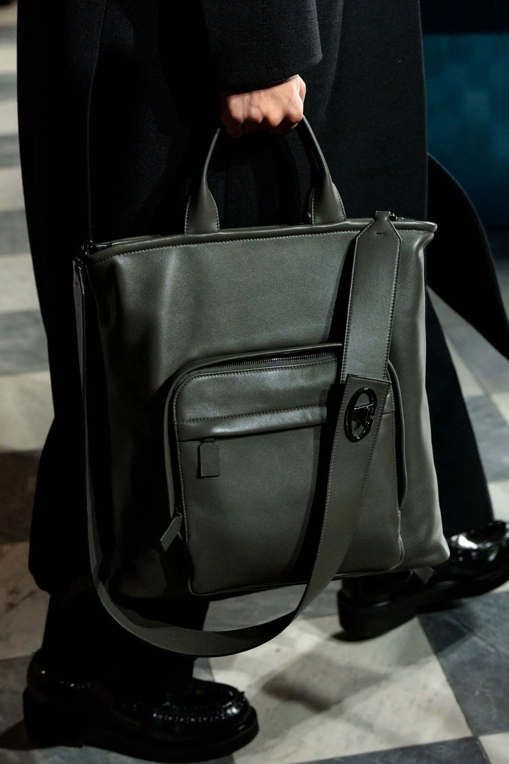 Valentino Fall Winter 2024 2025 Men Details Runway Magazine (8)