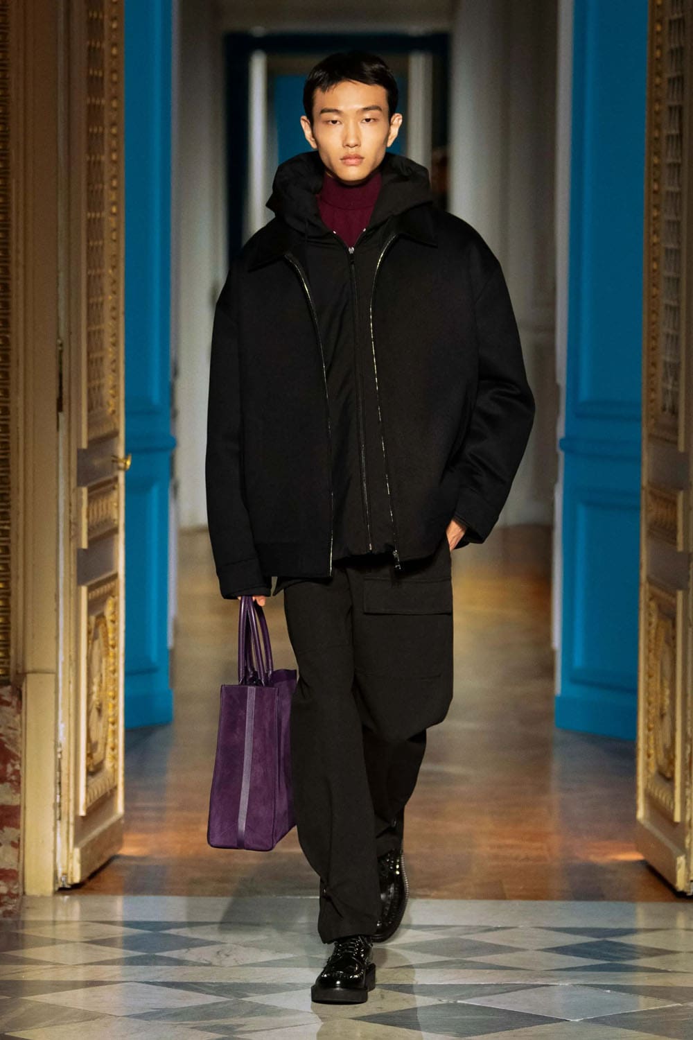 Valentino Fall Winter 2024 2025 Men Runway Magazine (17)