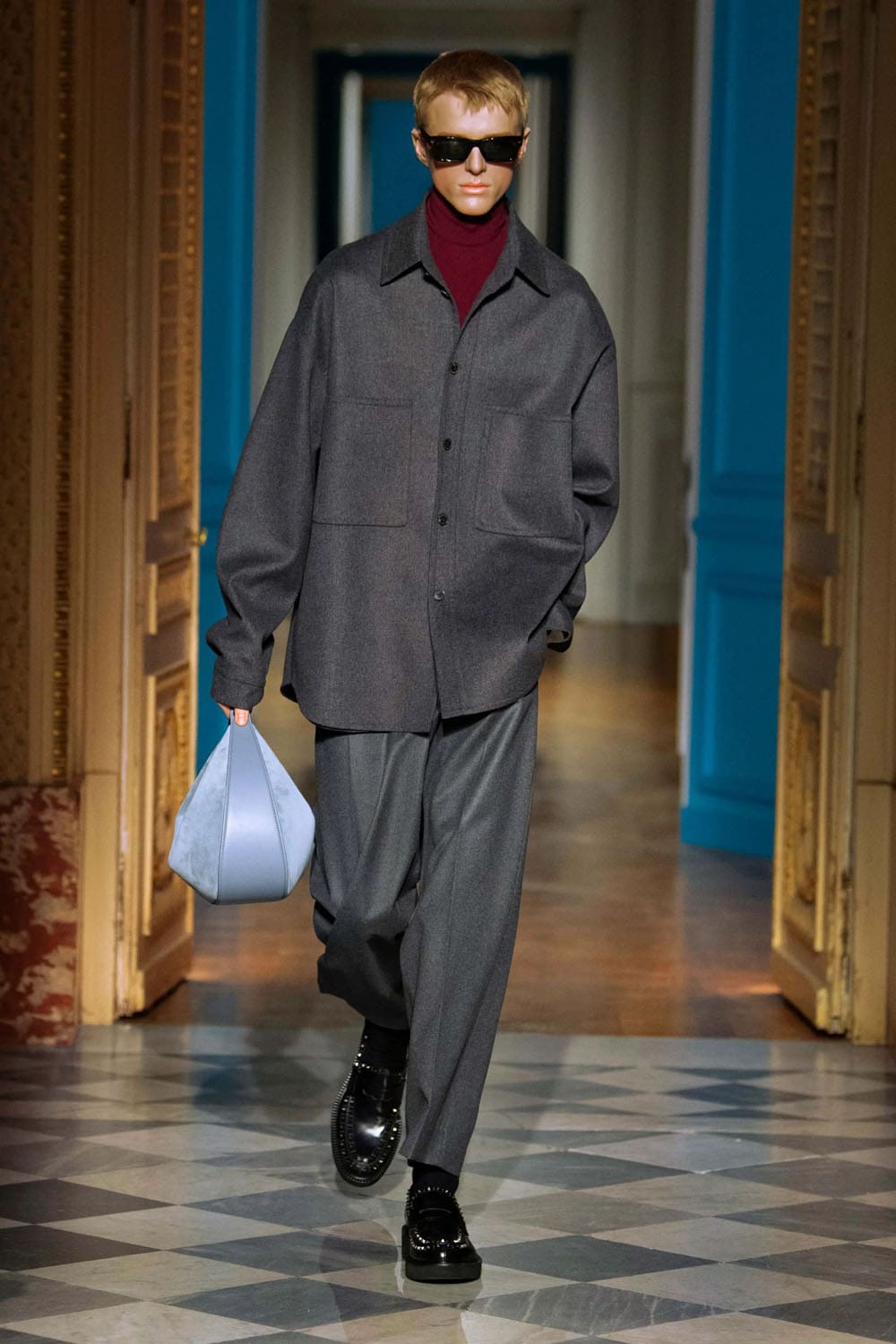 Valentino Fall Winter 2024 2025 Men Runway Magazine (23)