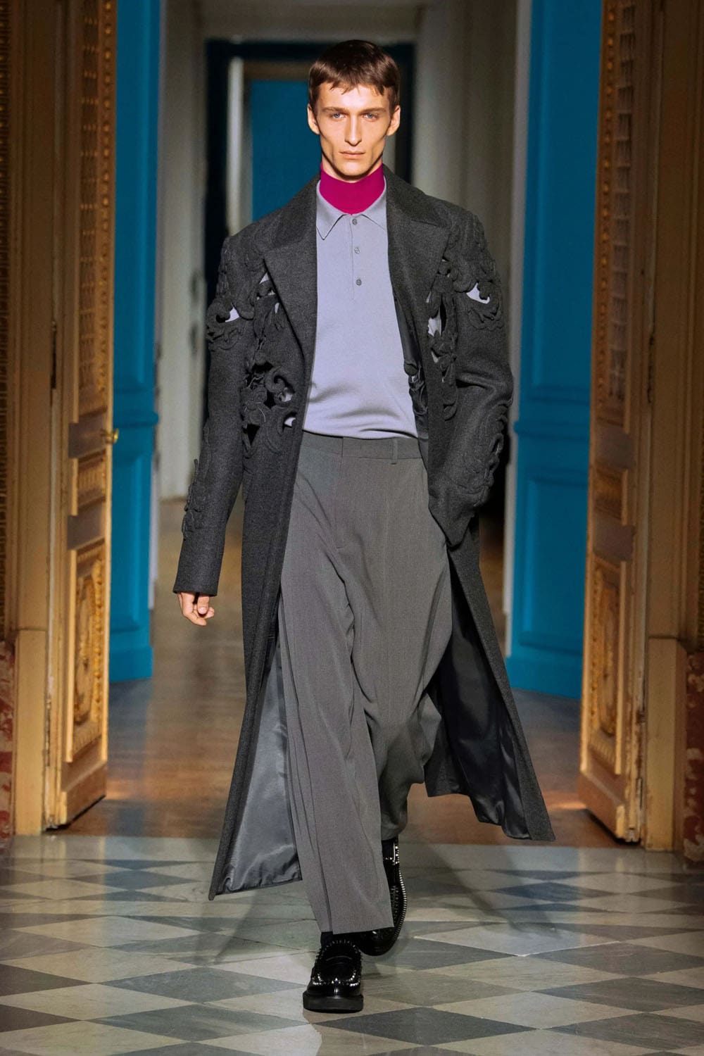 Valentino Fall Winter 2024 2025 Men Runway Magazine (34)
