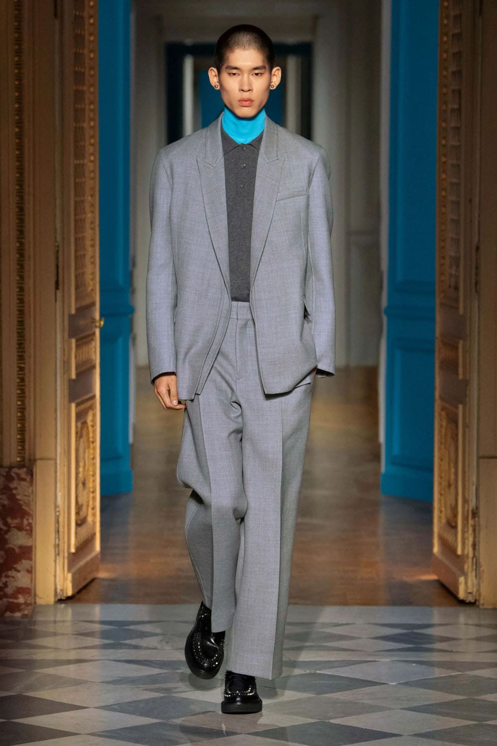 Valentino Fall Winter 2024 2025 Men Runway Magazine (38)