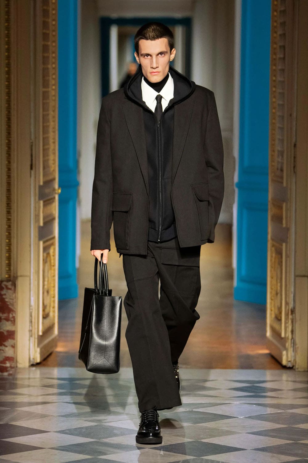 ロングブーツ VALENTINO FW24 V LOGO BIKER (5W2S0JK6DSH 0NO) Valentino Garavani Leather Knee High Boots with V Logo