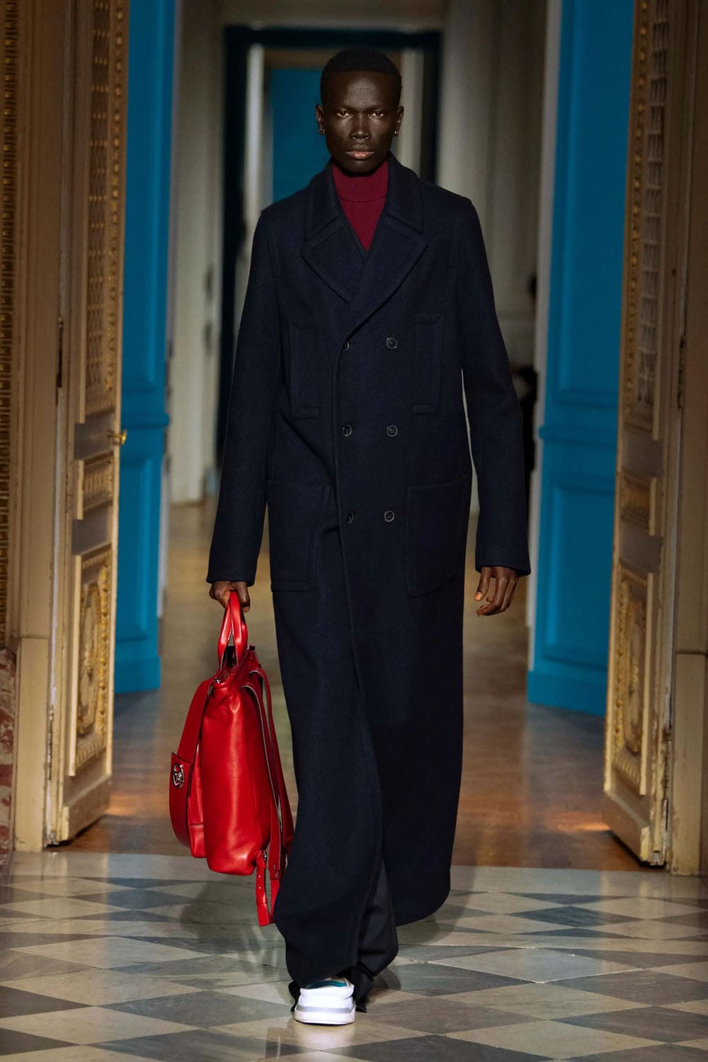 Valentino Fall Winter 2024 2025 Men Runway Magazine (43)