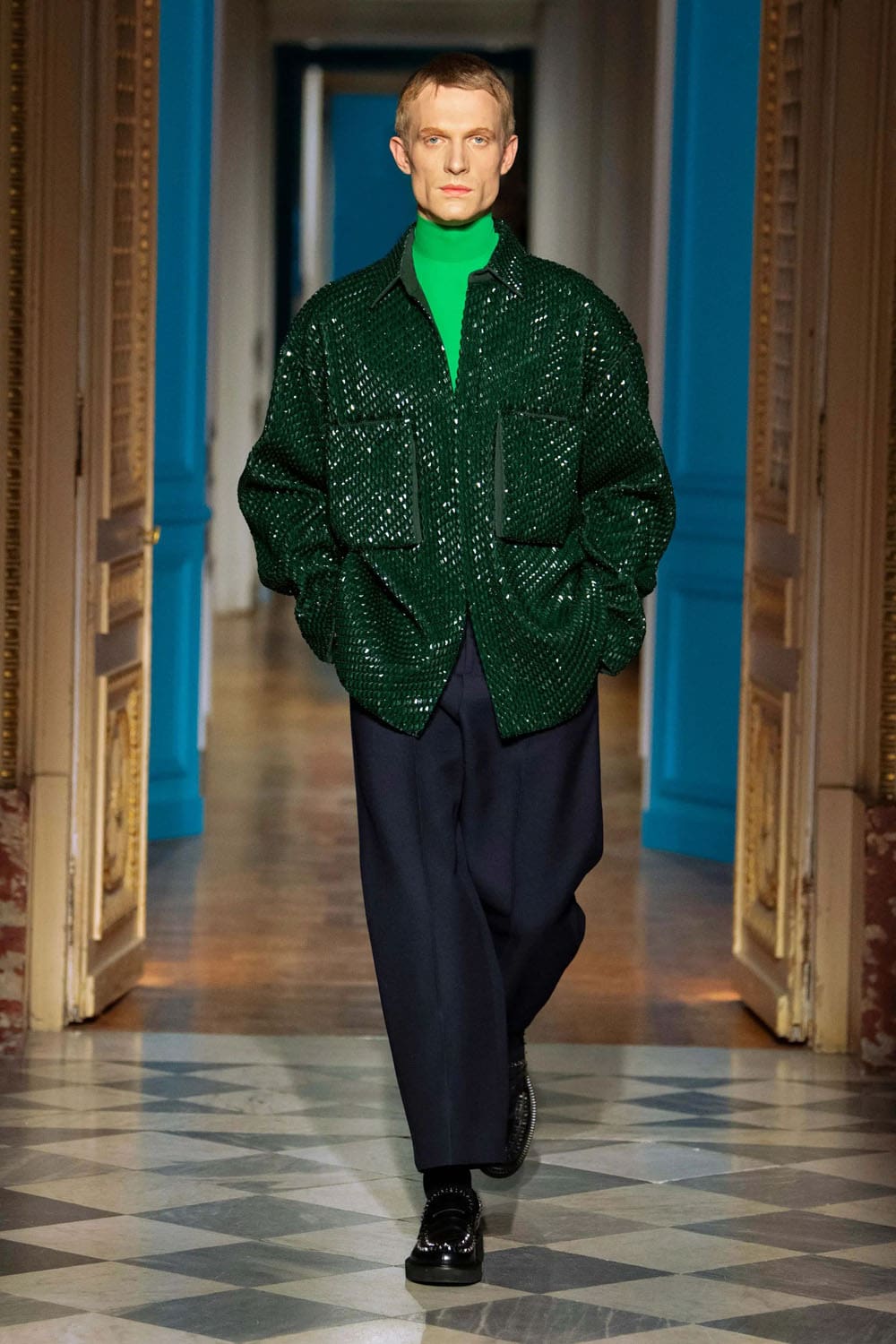 Valentino Fall Winter 2024 2025 Men Runway Magazine (44)
