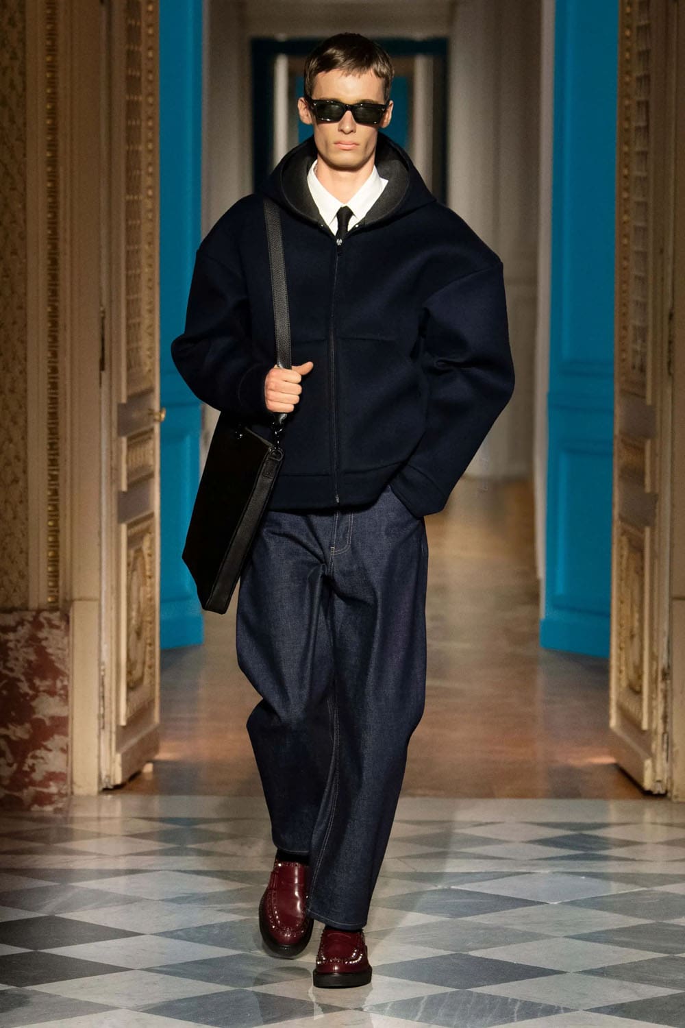 Valentino Fall Winter 2024 2025 Men Runway Magazine (46)