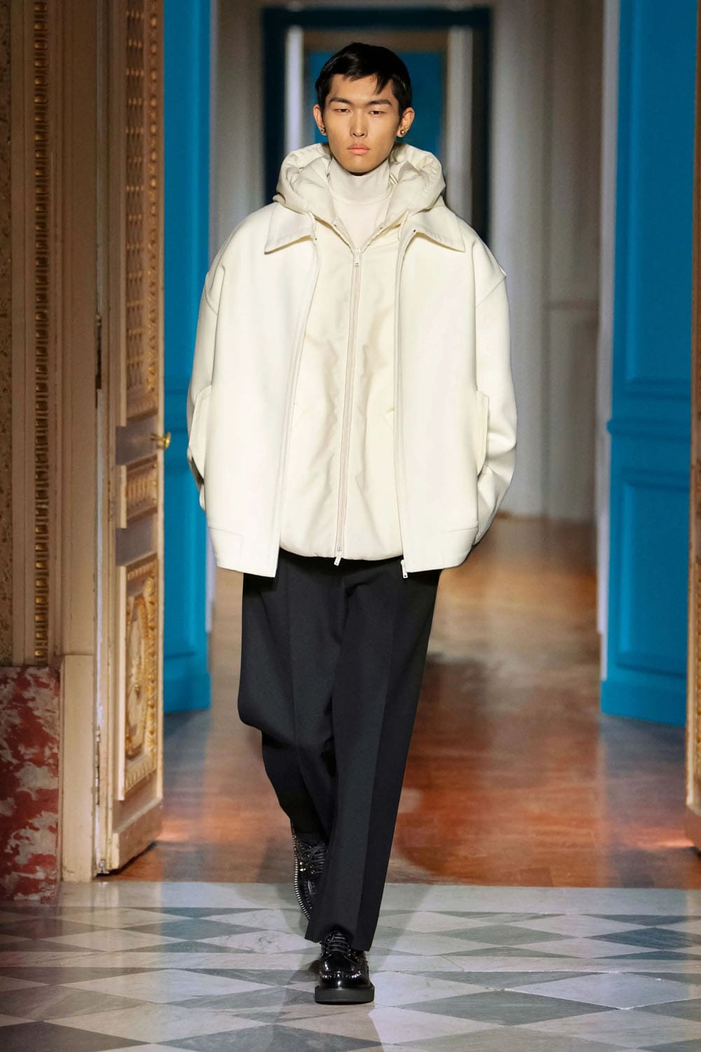 Valentino Fall Winter 2024 2025 Men Runway Magazine (6)
