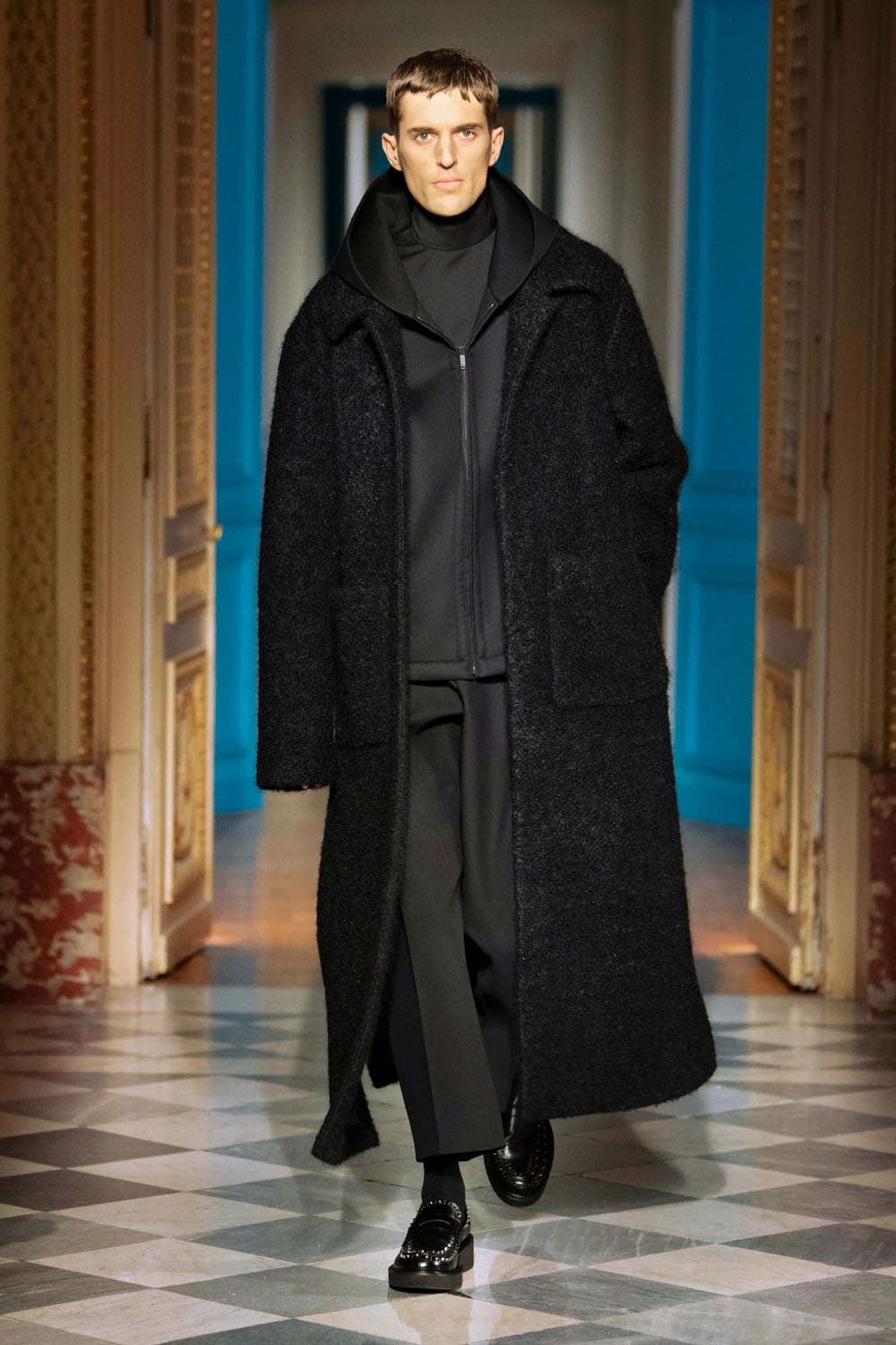 Valentino Fall Winter 2024 2025 Men Runway Magazine (9)