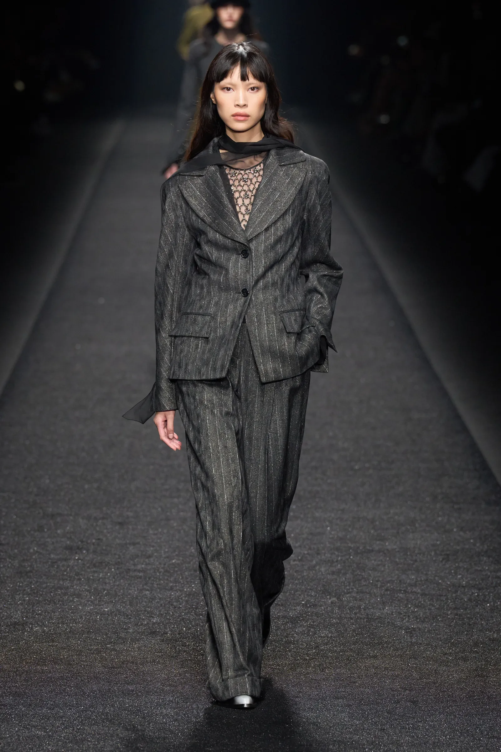 Queda de Alberta Ferretti 2024 2025 Runway Revista (14)