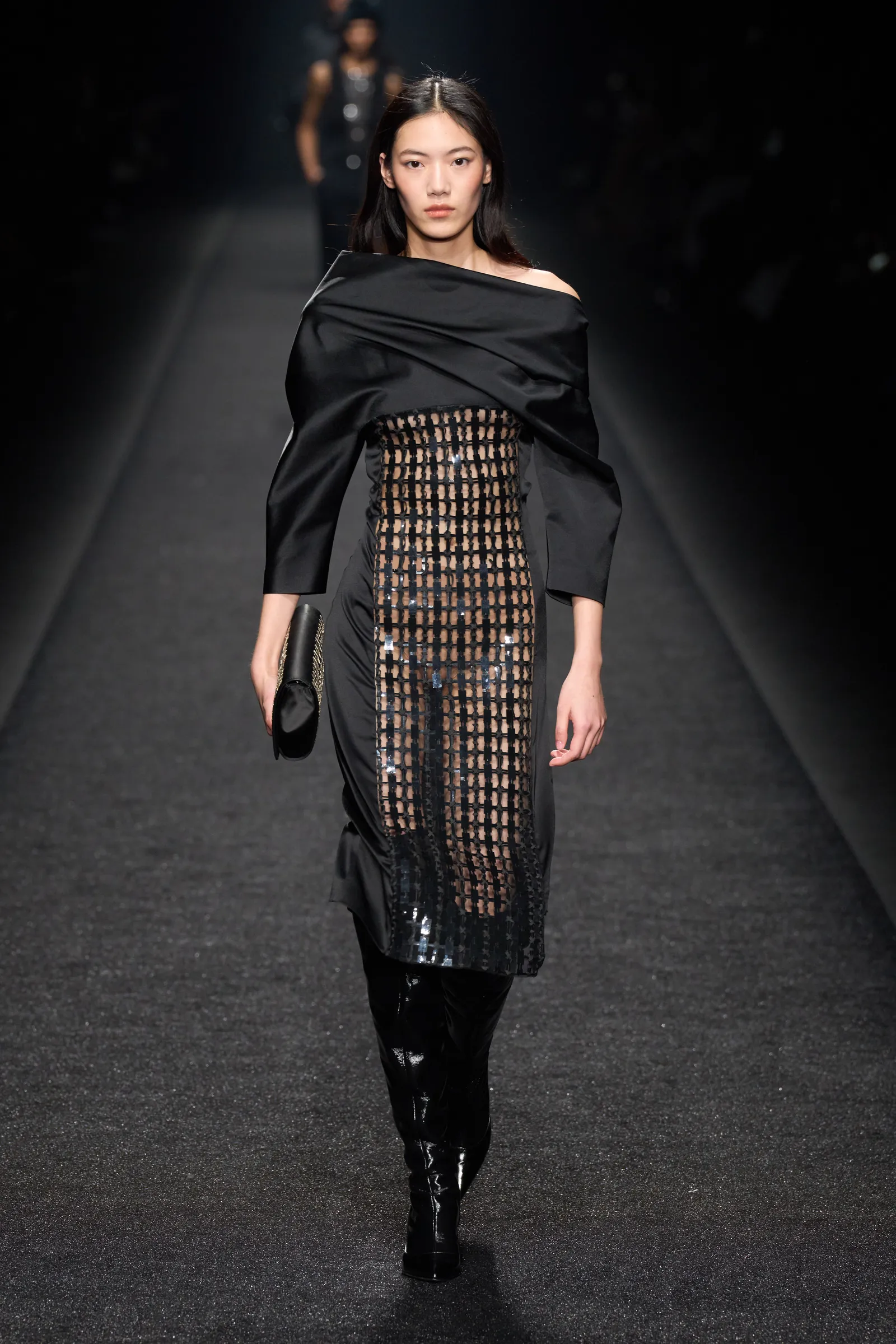 Queda de Alberta Ferretti 2024 2025 Runway Revista (42)