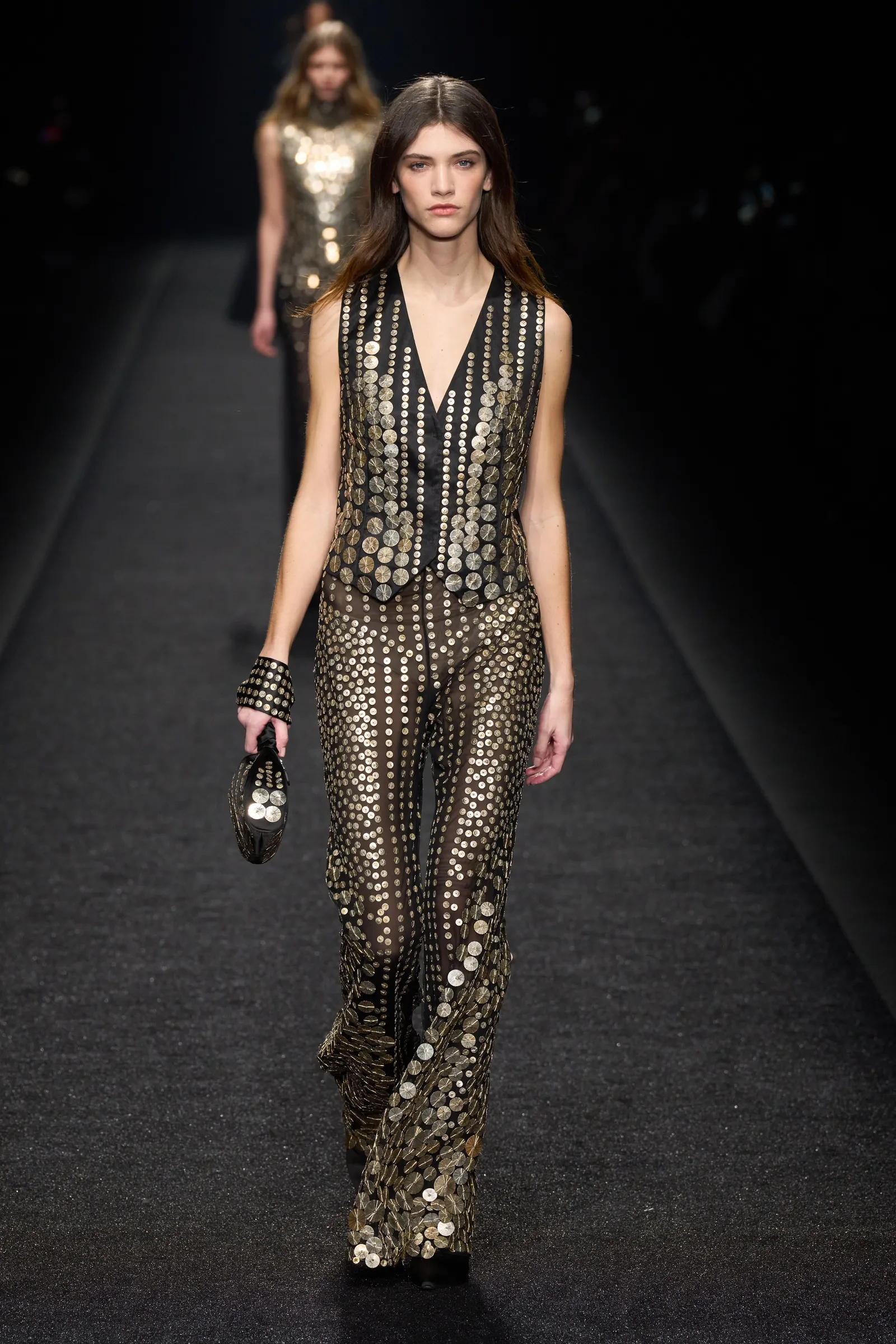 Queda de Alberta Ferretti 2024 2025 Runway Revista (48)