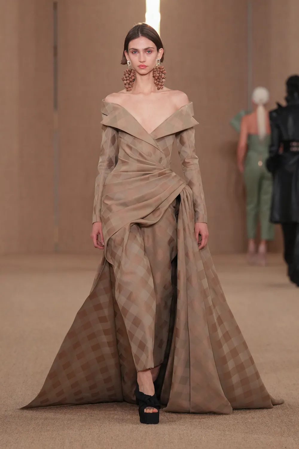 Balmain Automne 2024 Balmain Automne Hiver 2024 2024 Runway Magazine (16)