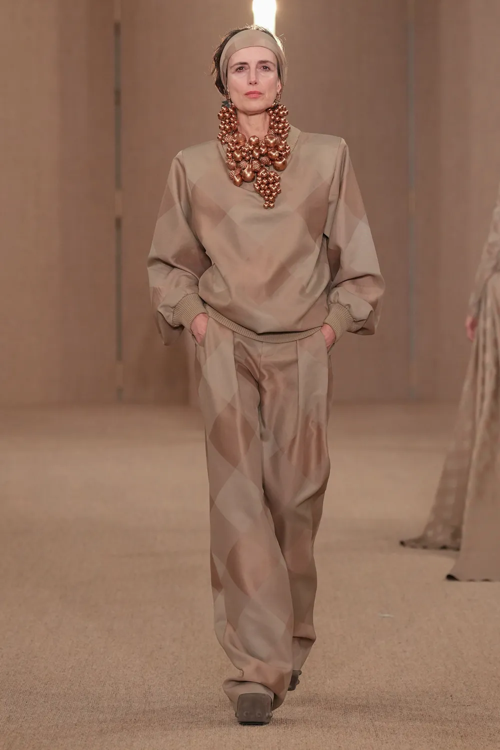 Balmain Automne 2024 Balmain Automne Hiver 2024 2024 Runway Magazine (18)