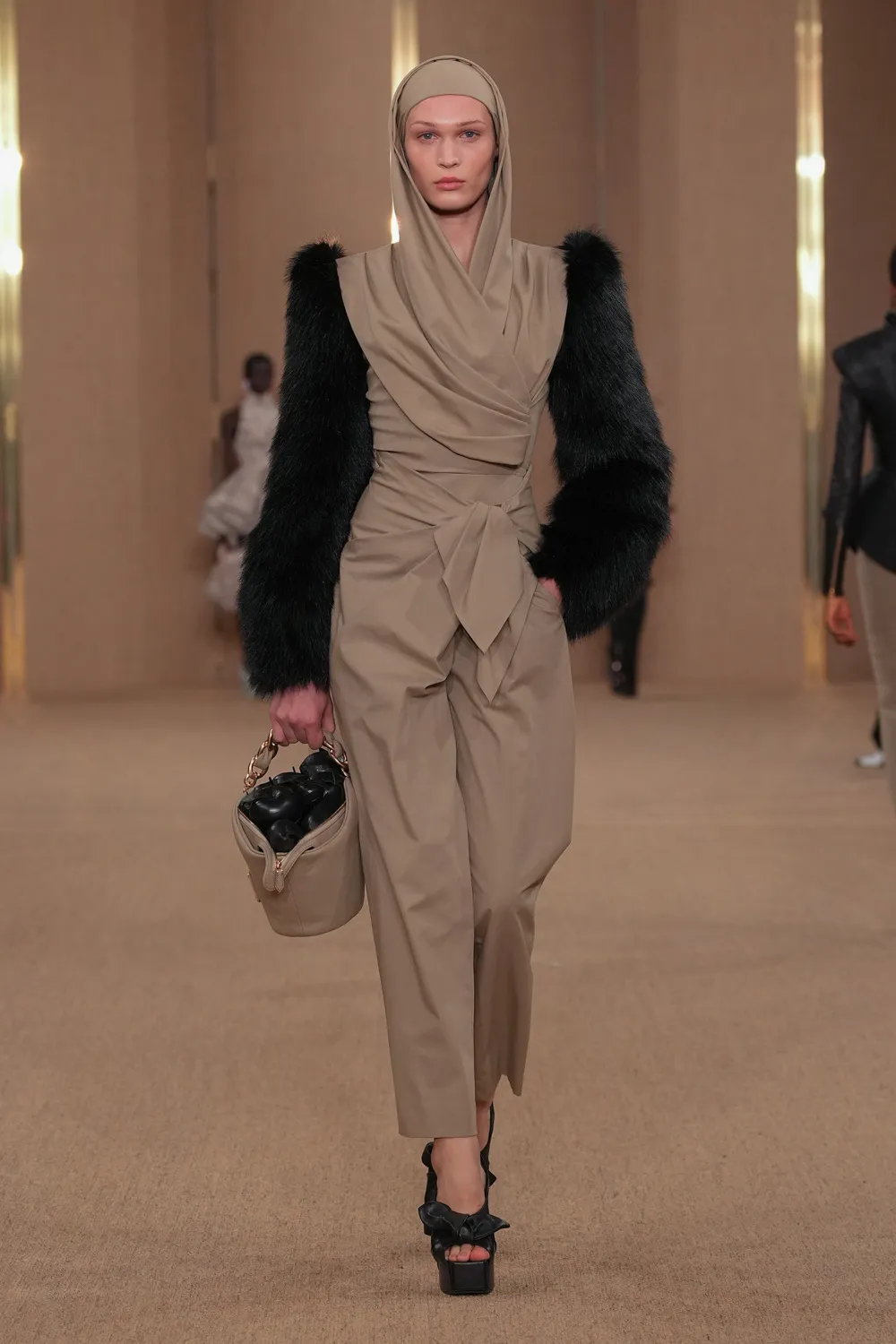Balmain Automne 2024 Balmain Automne Hiver 2024 2024 Runway Magazine (26)