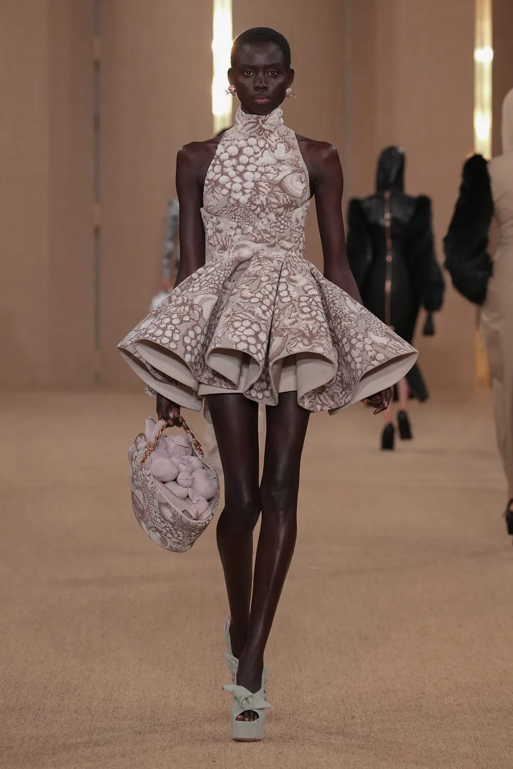 Balmain Automne 2024 Balmain Automne Hiver 2024 2024 Runway Magazine (28)