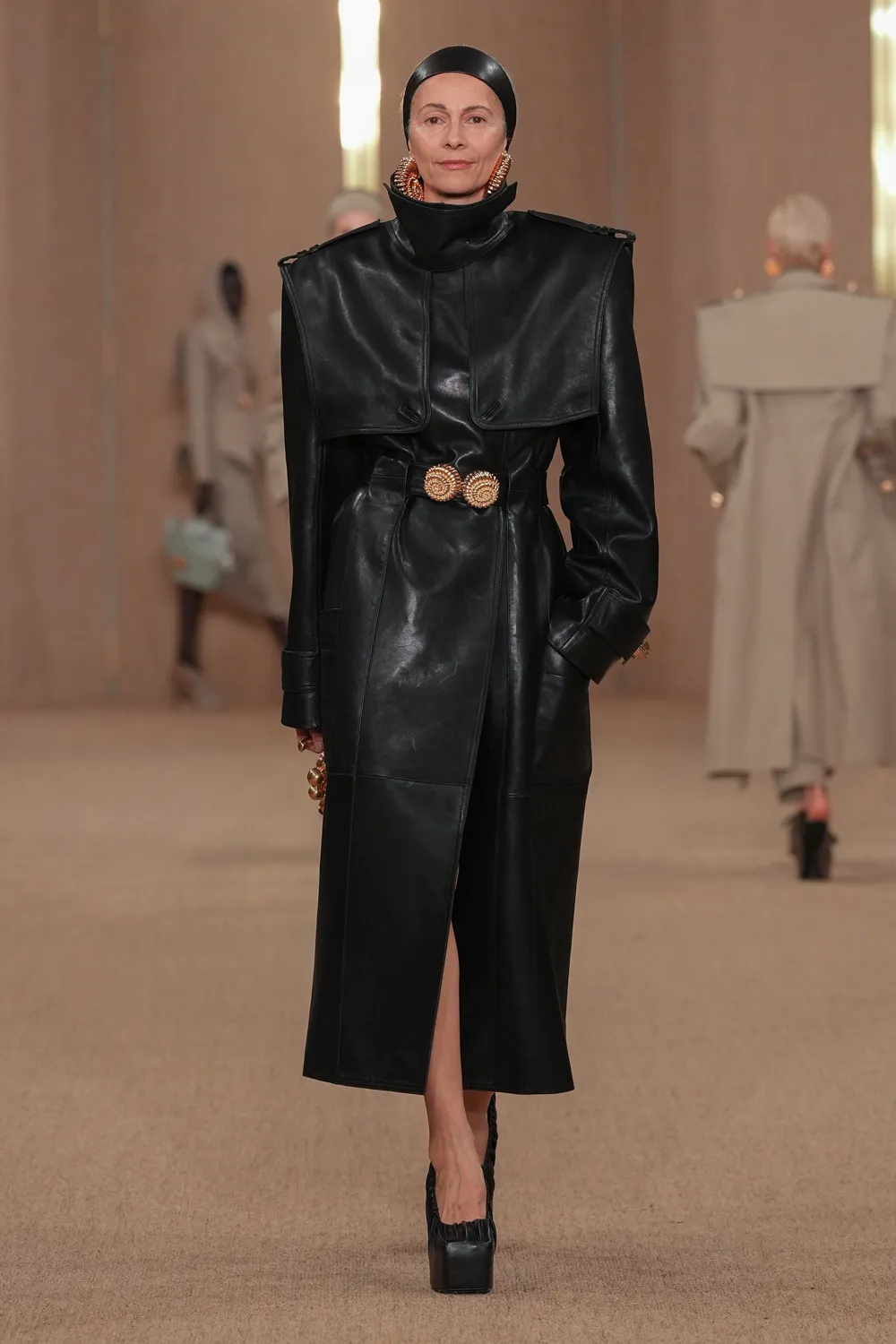 Balmain Automne 2024 Balmain Automne Hiver 2024 2024 Runway Magazine (3)