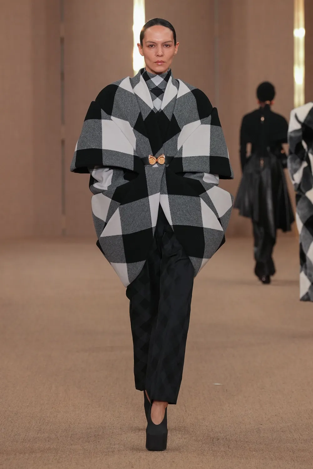 Balmain Automne 2024 Balmain Automne Hiver 2024 2024 Runway Magazine (42)