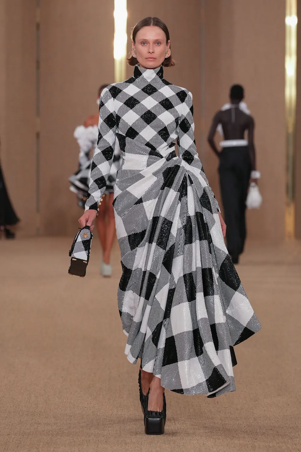 Balmain Automne 2024 Balmain Automne Hiver 2024 2024 Runway Magazine (45)