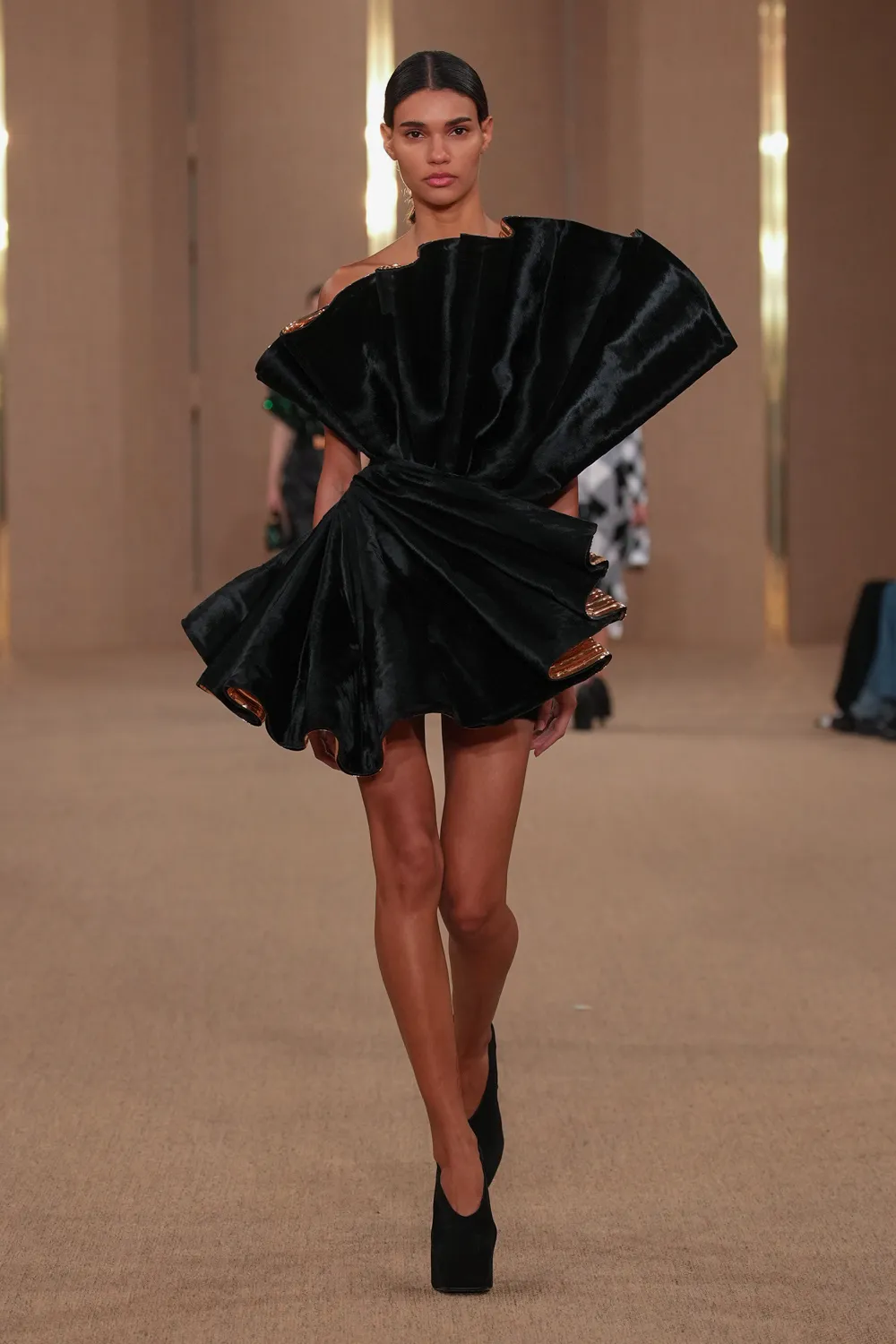 Balmain Automne 2024 Balmain Automne Hiver 2024 2024 Runway Magazine (48)