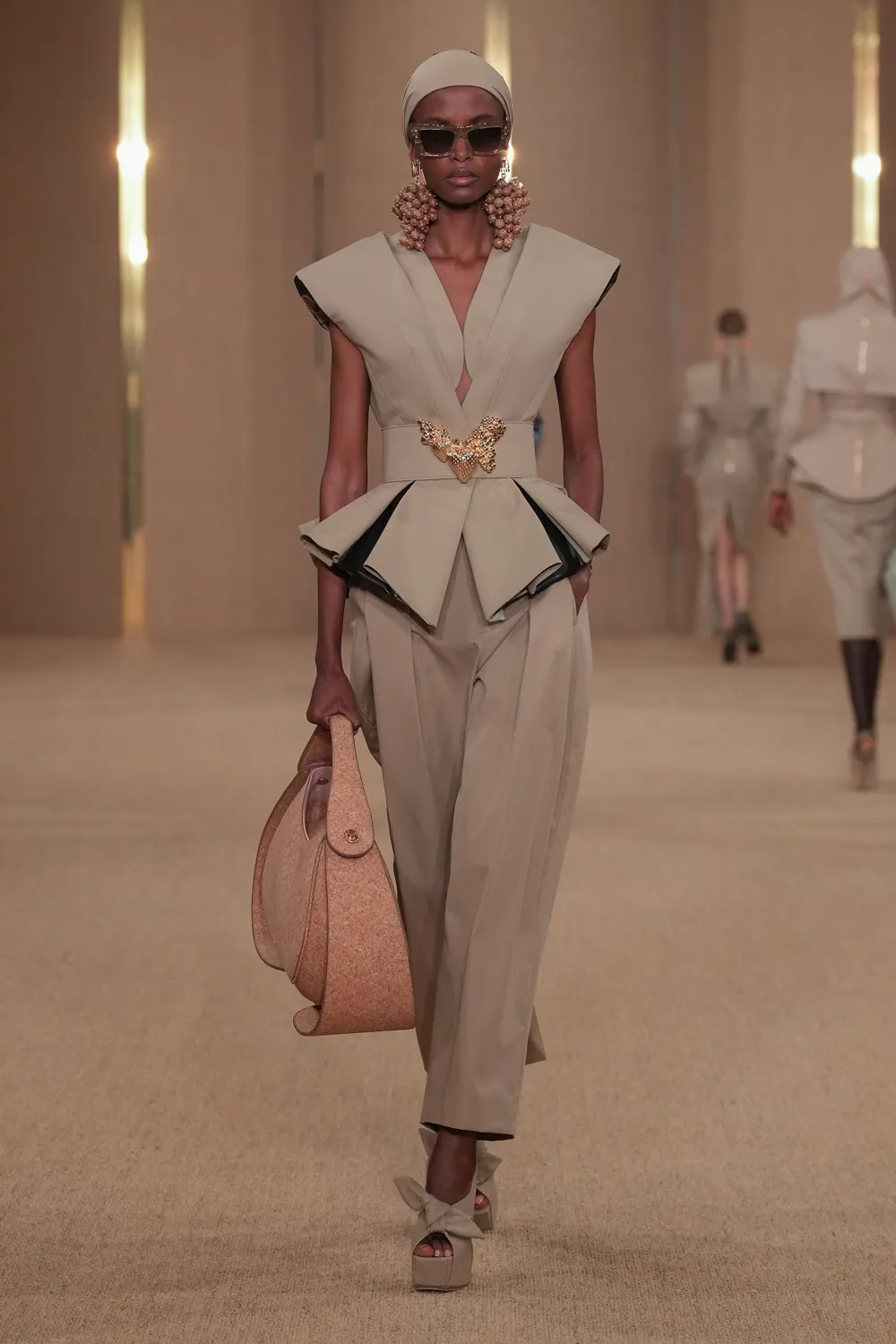 Balmain Automne 2024 Balmain Automne Hiver 2024 2024 Runway Magazine (7)
