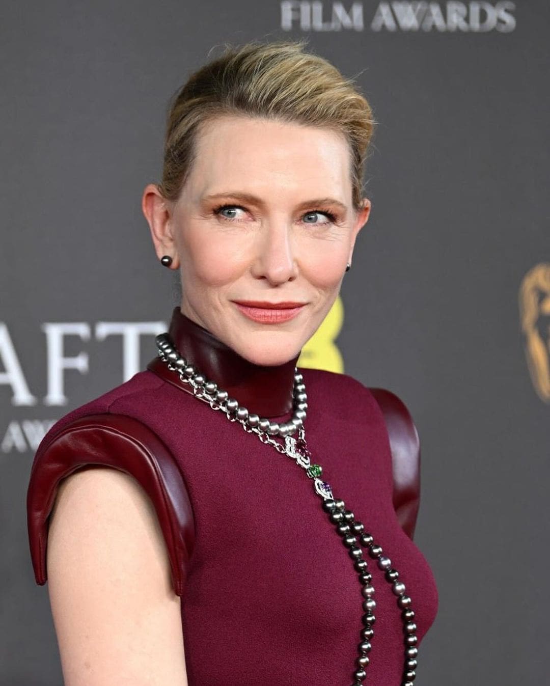 Кейт Бланшетт в Louis Vuitton на церемонии BAFTA 2024 2