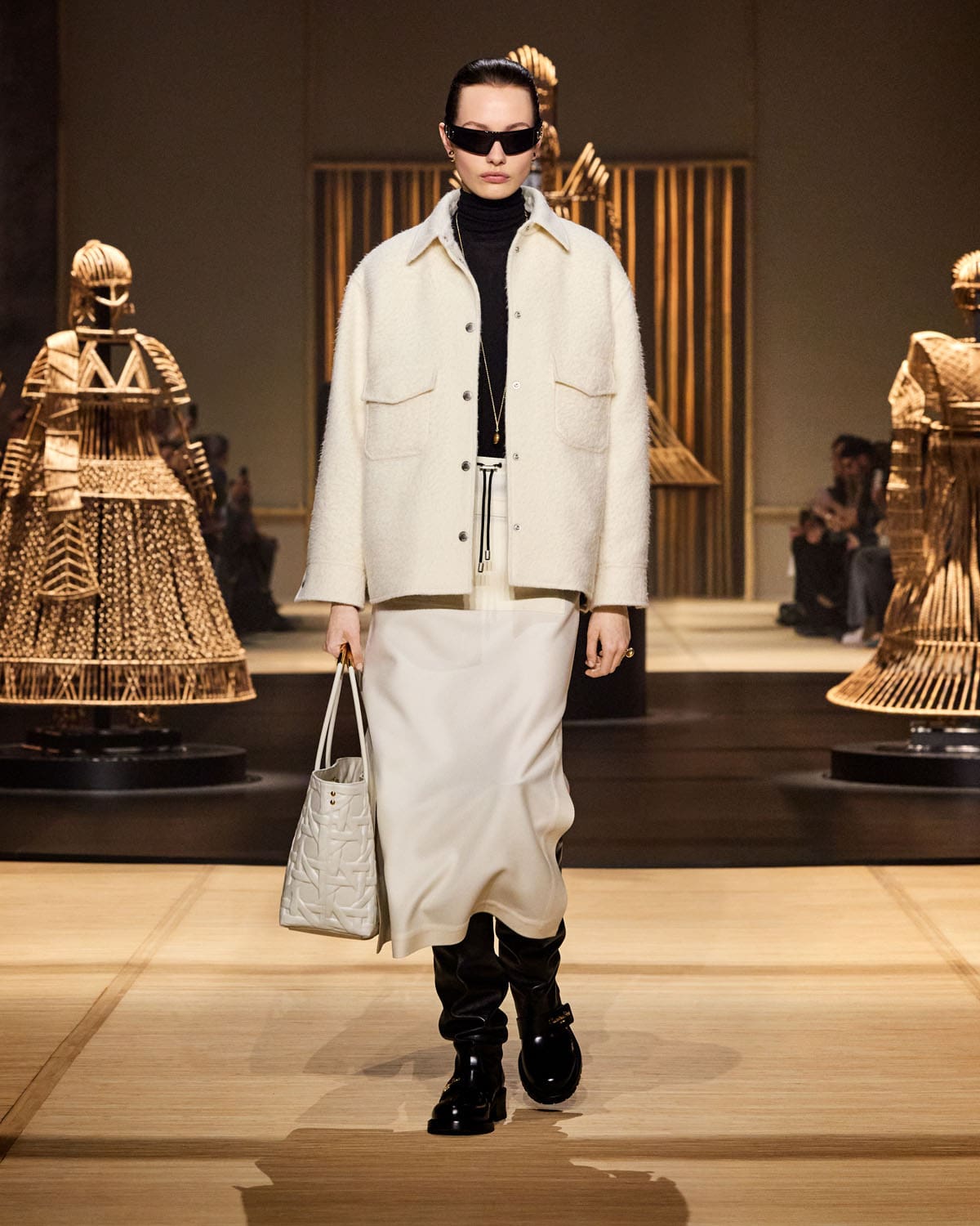 Dior Autunno Inverno 2024 2025 Donne Runway Magazine (23)