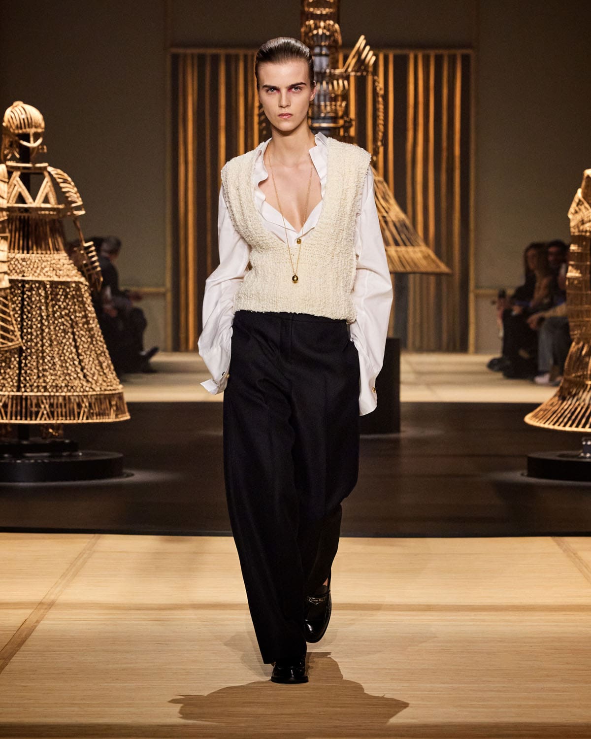 Dior Autunno Inverno 2024 2025 Donne Runway Magazine (24)